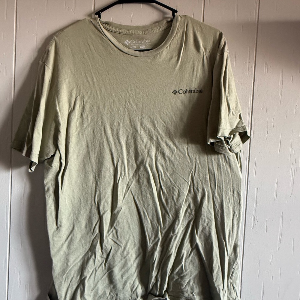 Columbia t shirt xl